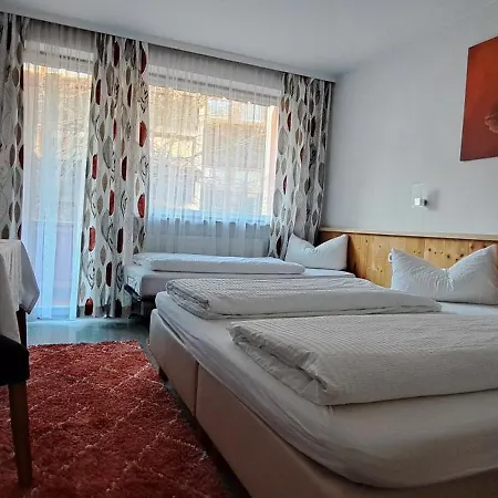 Kirchenwirt Hotel