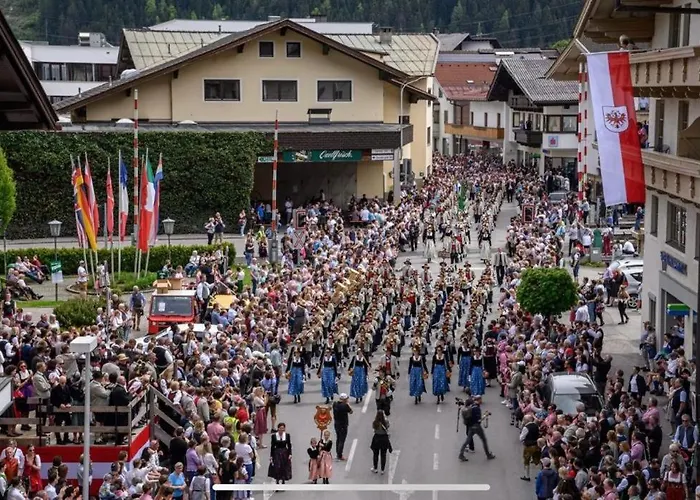 Szálloda Kirchenwirt Zell am Ziller