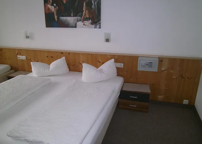 Szálloda Kirchenwirt 3*