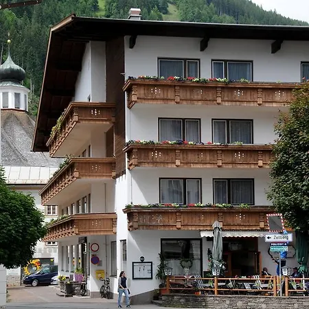 ホテル Kirchenwirt